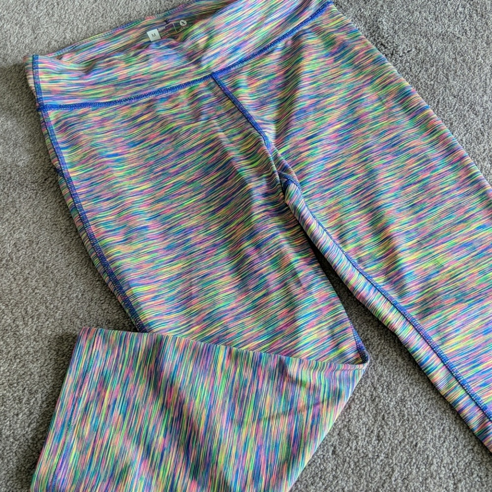 Super comfy multicolored xersion capri leggings